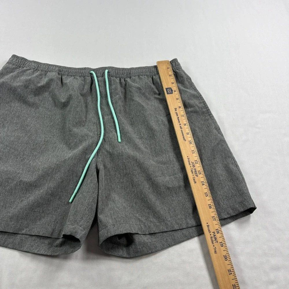 Huk Volley Shorts Mens XL Gray Lined Swim Hybrid Stretch Fishing